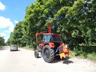 Обрізувач лісосмуг на трактор MaxiMarin